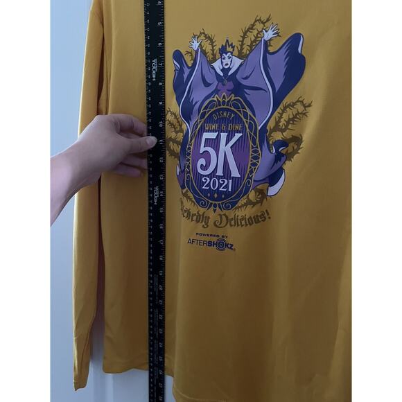 RunDisney Wine & Dine 2021 Shirt Bundle Small | Ursula Two Course + Evil Queen - Picture 6 of 13